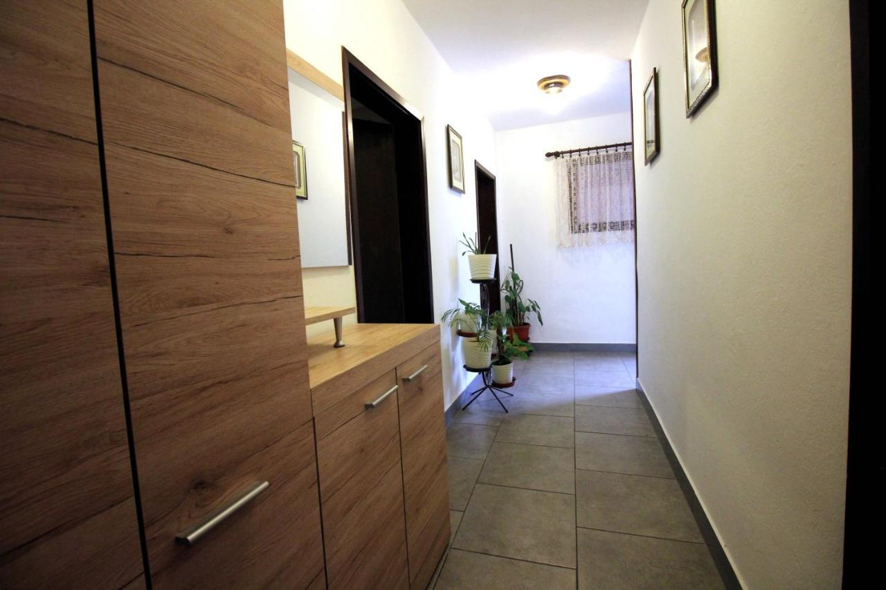 Apartment Leana Селце Екстер'єр фото